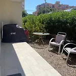 Hermoso Dto En Piso 1 Ubicado En 4 Esquinas Serena